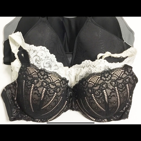 Bundle of Bras 38DD and 40D - Picture 2 of 9